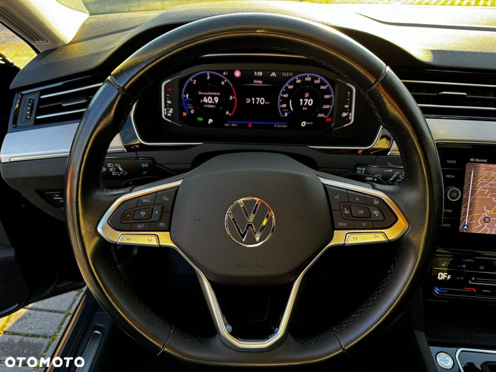 Volkswagen Passat - 9