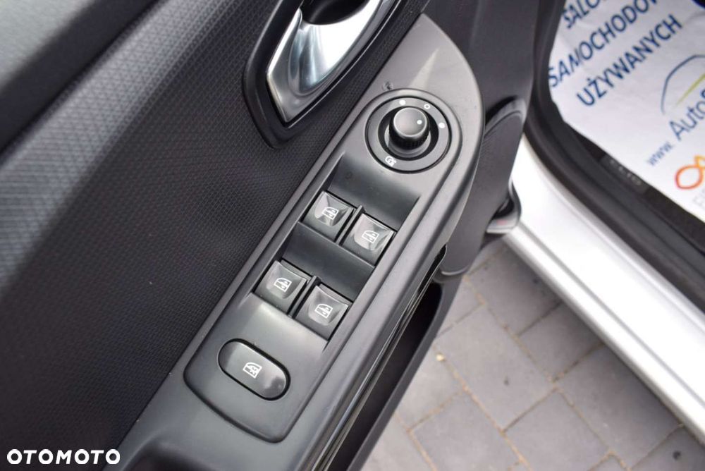 Renault Clio - 18