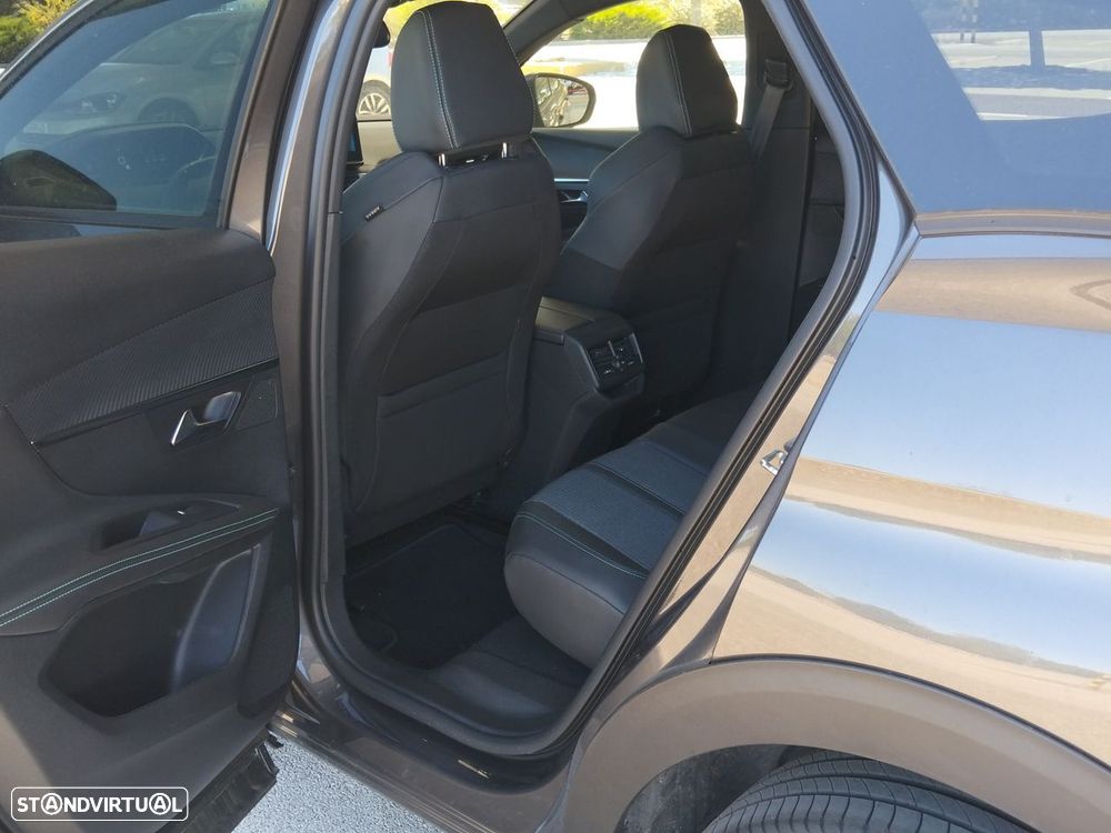 Peugeot 3008 1.5 BlueHDi Allure Pack EAT8 - 11
