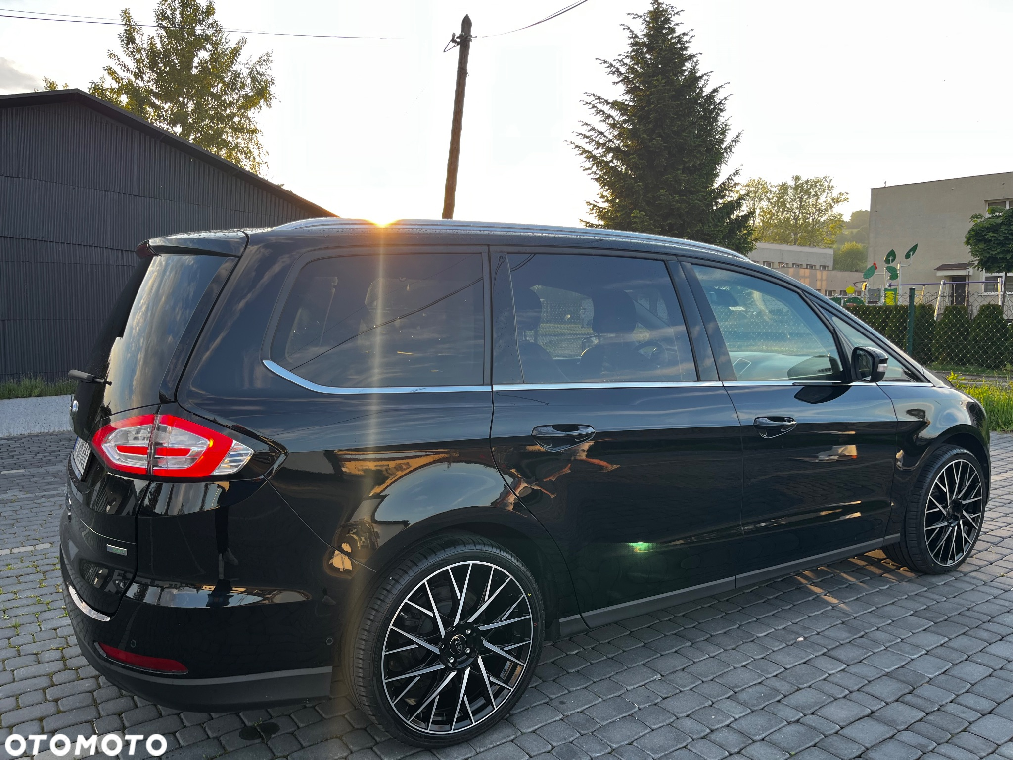 Ford Galaxy 2.0 EcoBoost Titanium - 4