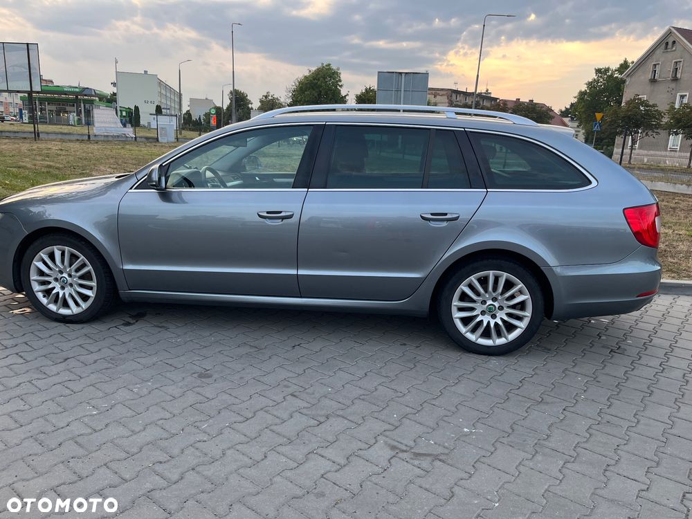 Skoda Superb 1.6 TDI Ambition - 6