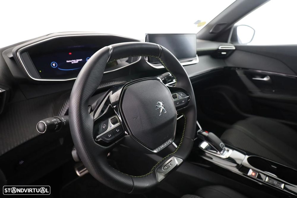 Peugeot 2008 1.2 PureTech GT EAT8 - 6