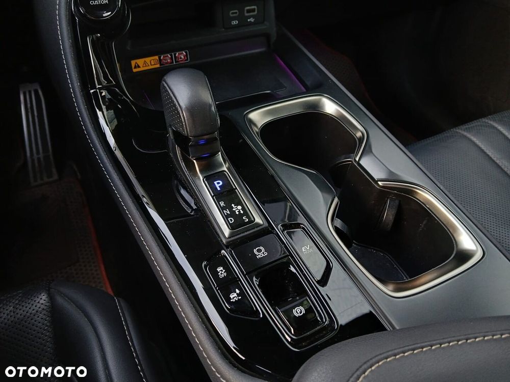Lexus NX 350h F Sport AWD - 26