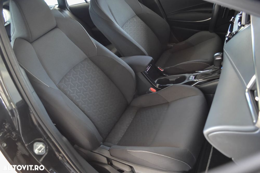Toyota Corolla 2.0 Business Edition - 32