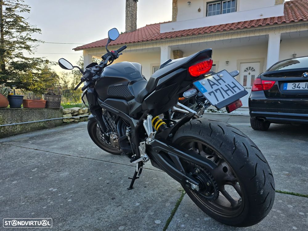 Honda CB R - 6