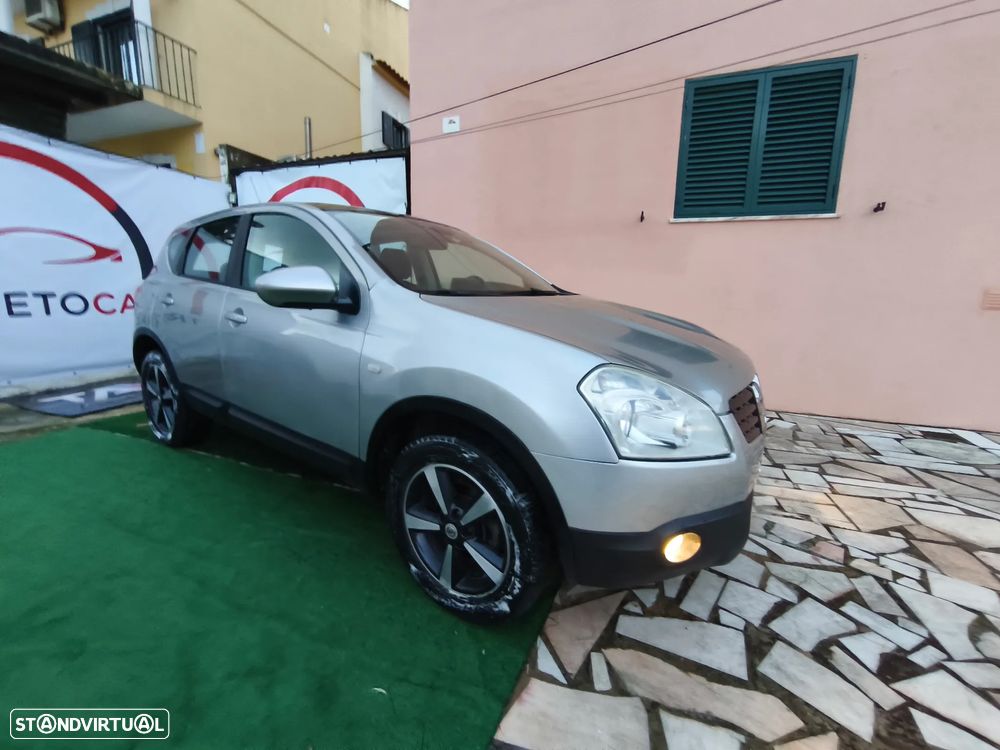 Nissan Qashqai 2.0 dCi Backstage NAVI FPD - 40