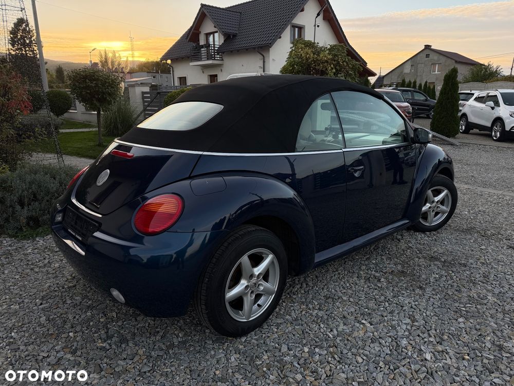 Volkswagen New Beetle 1.6 - 8