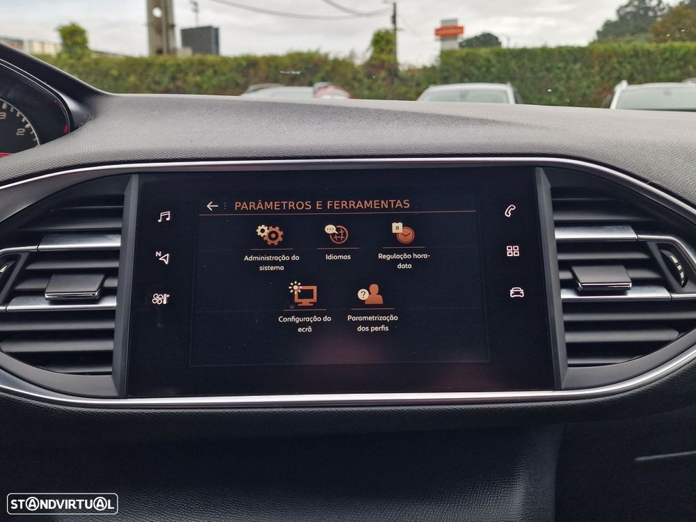 Peugeot 308 1.2 PureTech GT Line - 38