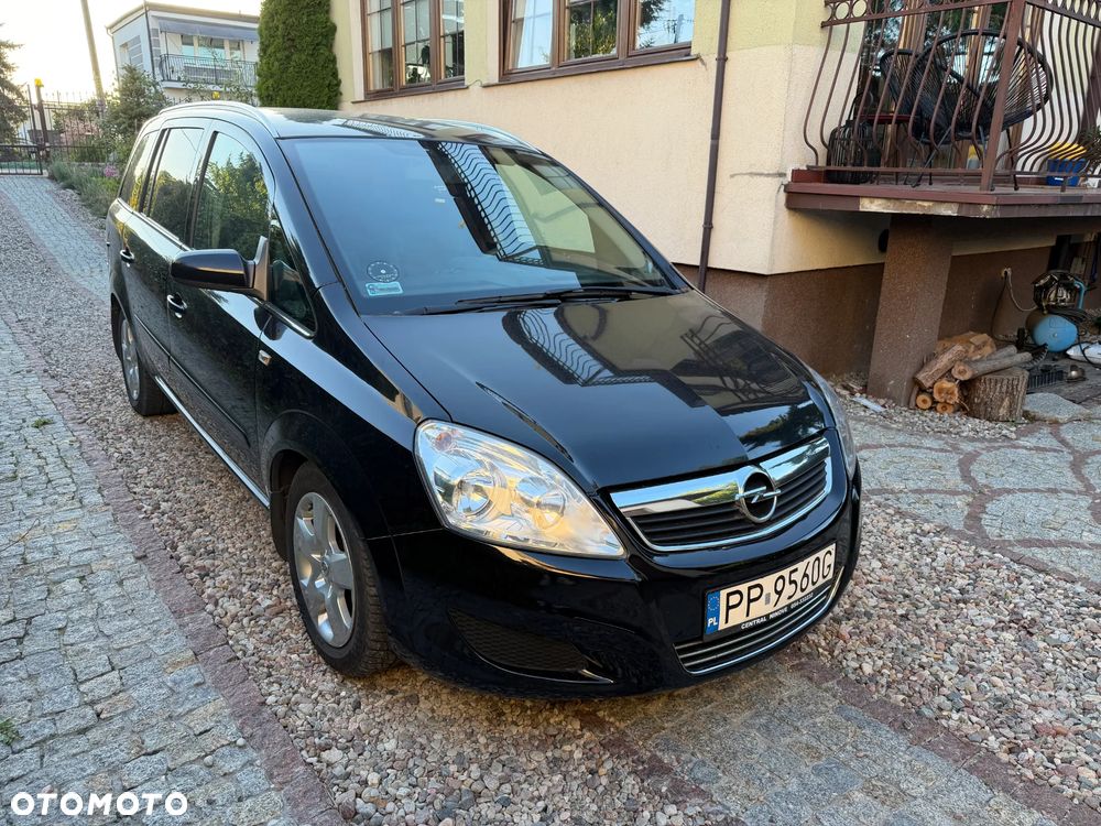 Opel Zafira 1.9 CDTI Essentia - 1