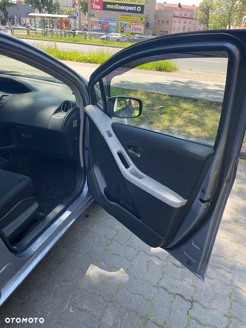 Toyota Yaris 1.4 D-4D Sol - 17