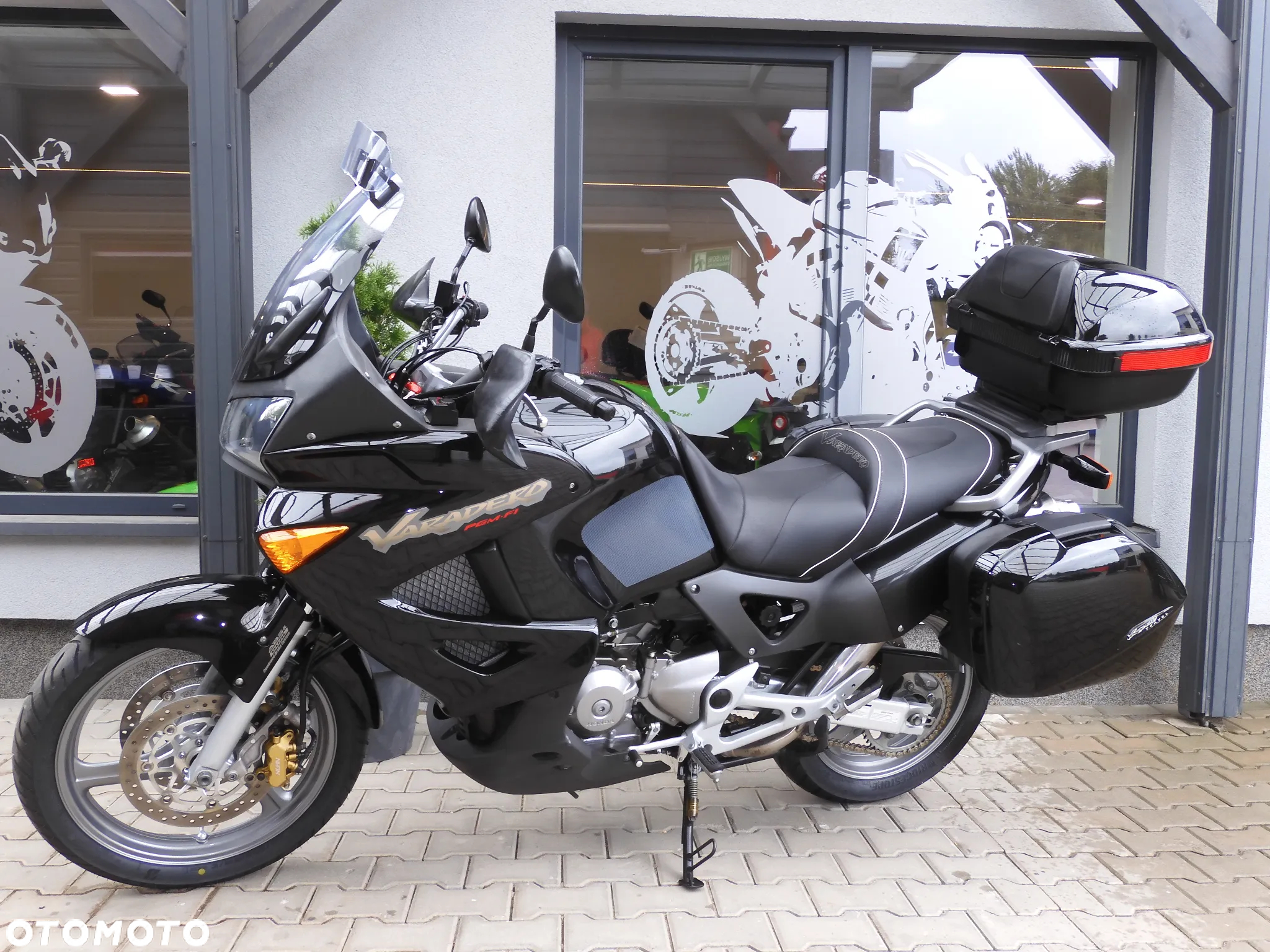 Honda XL - 25
