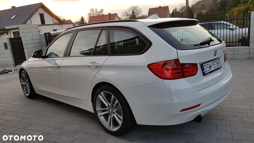 BMW Seria 3 318d Modern Line - 13