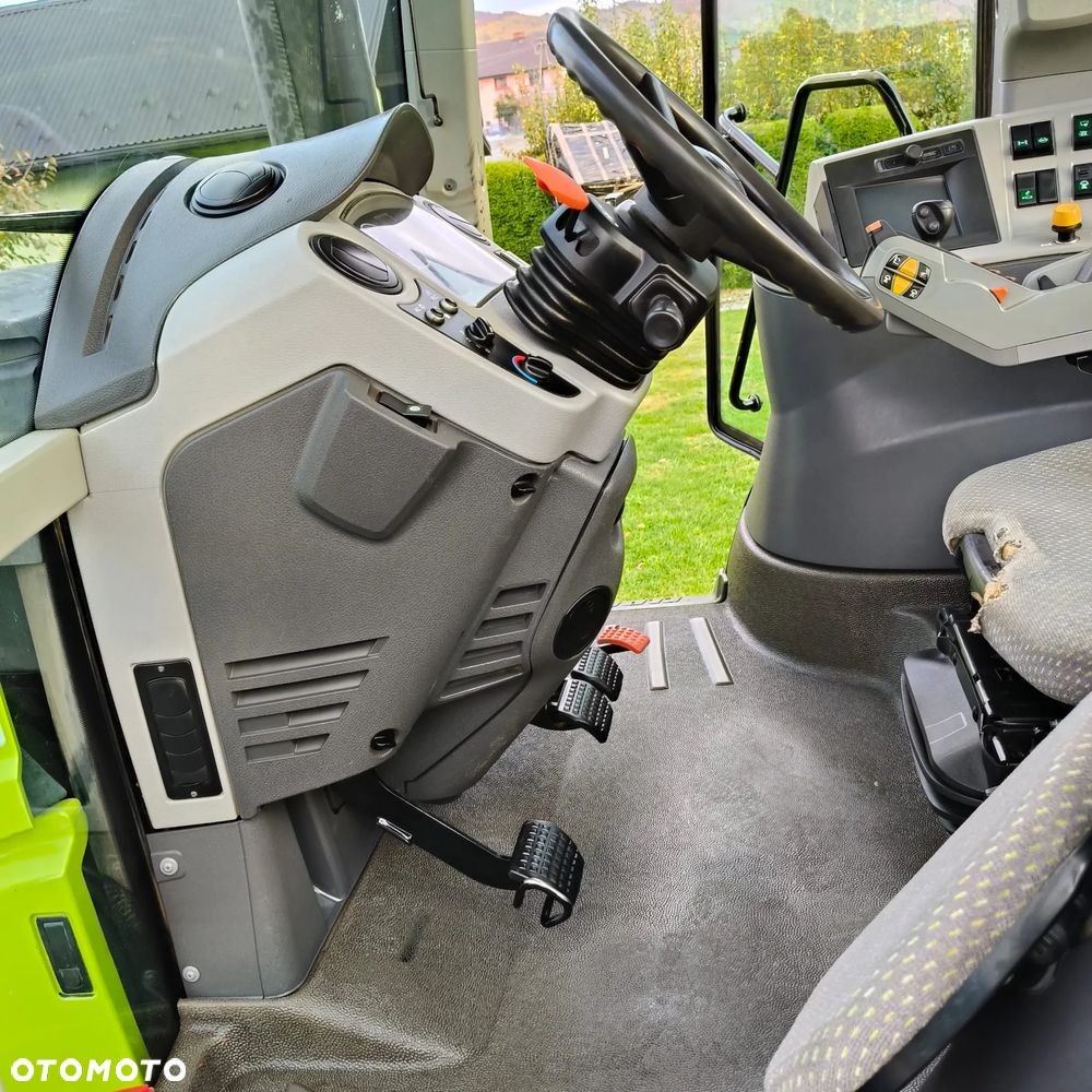 Claas Axion 820 - 24
