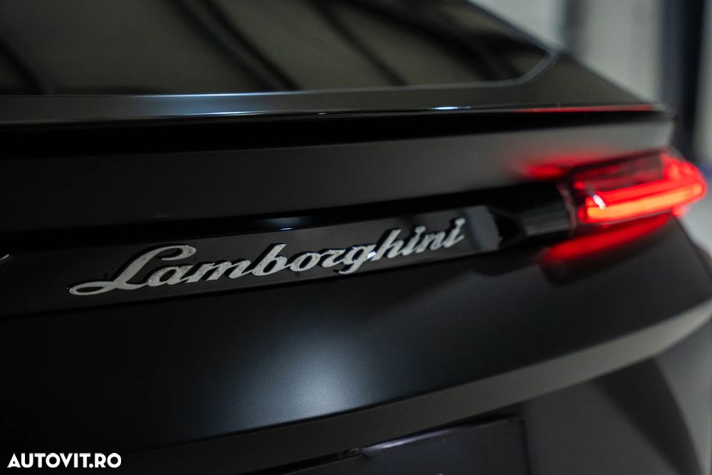 Lamborghini URUS - 21