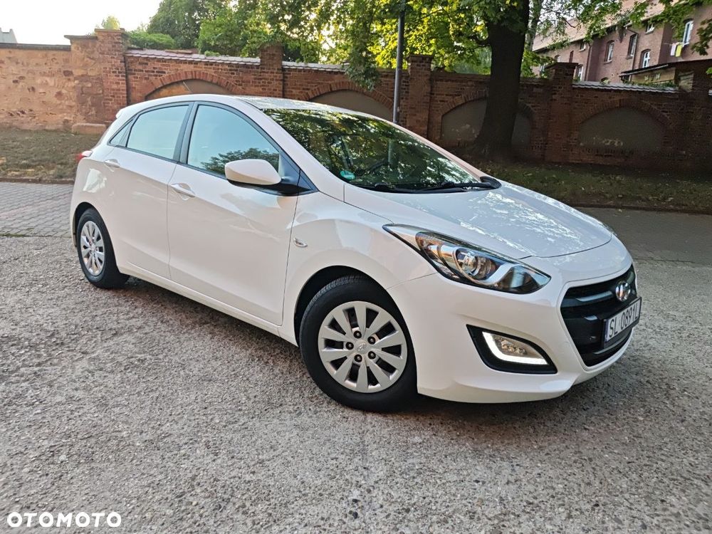 Hyundai i30 blue 1.4 Style - 28