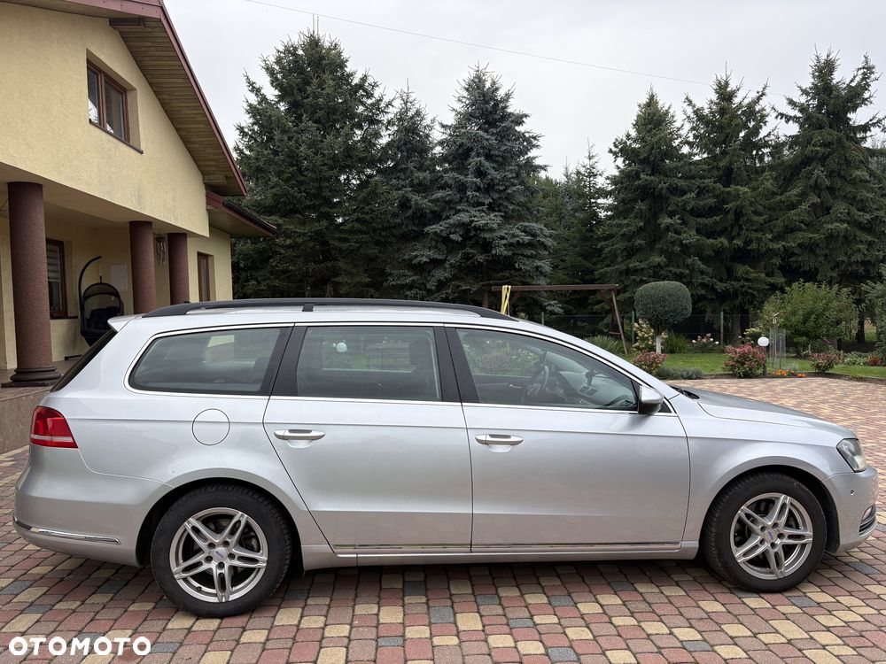 Volkswagen Passat 2.0 TDI DPF Highline - 9