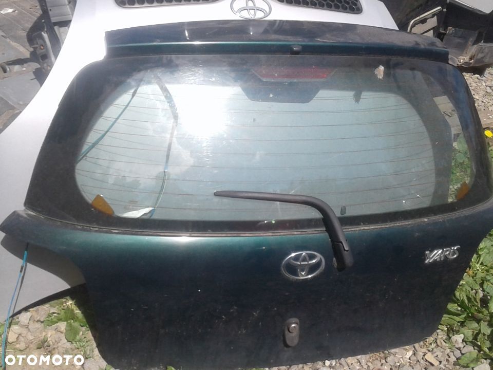Klapa tył  Toyota Yaris 00-05r - 2