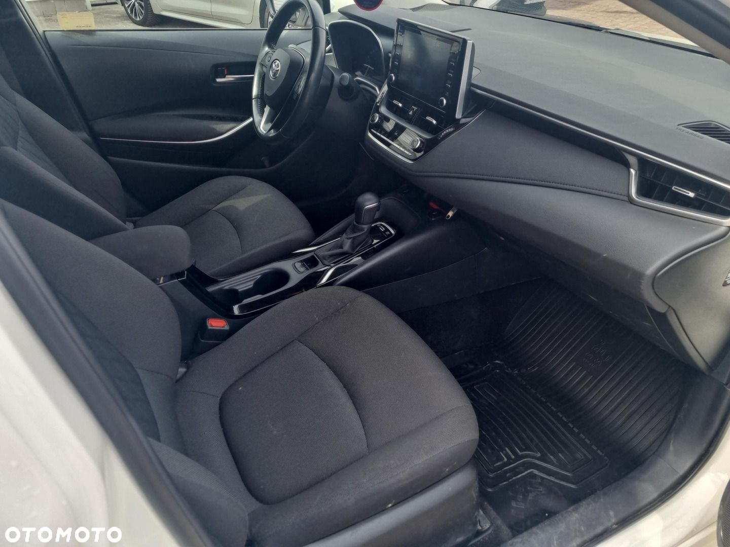 Toyota Corolla - 9