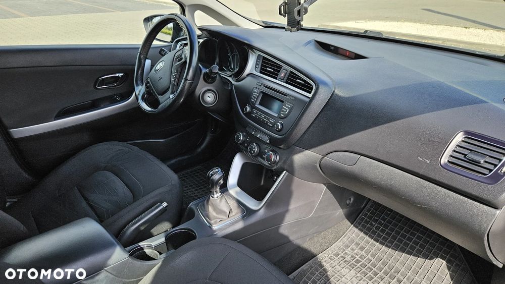 Kia Ceed 1.6 GDI M - 11