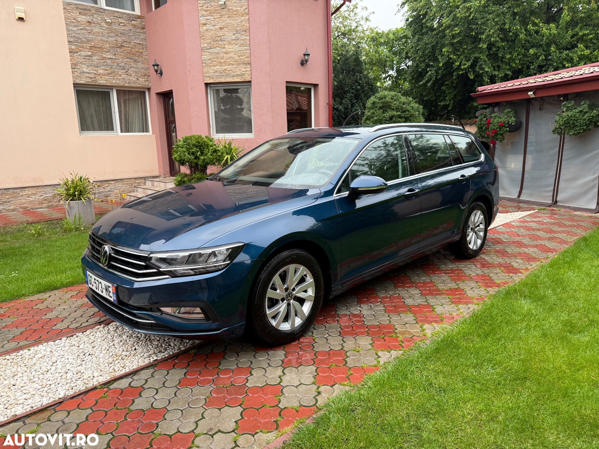 Volkswagen Passat Variant 2.0 TDI DSG (BlueMotion Technology) Trendline - 10