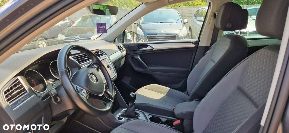 Volkswagen Tiguan - 17