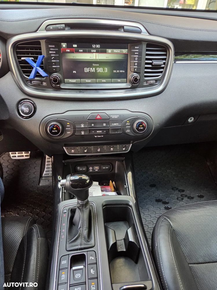 Kia Sorento 2.2 CRDi AWD Aut. Platinum Edition - 3