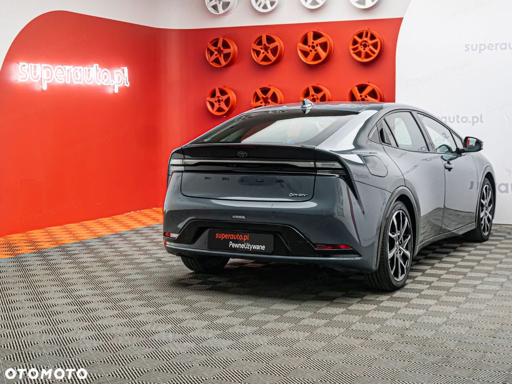 Toyota Prius - 7