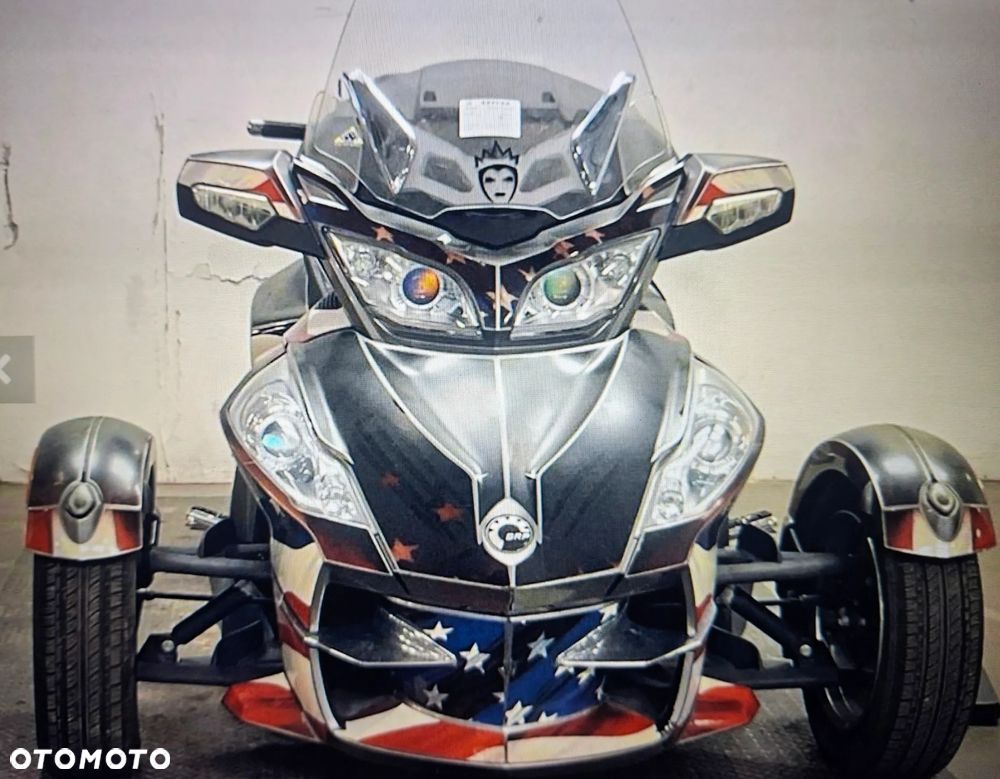 Can-Am Spyder - 1