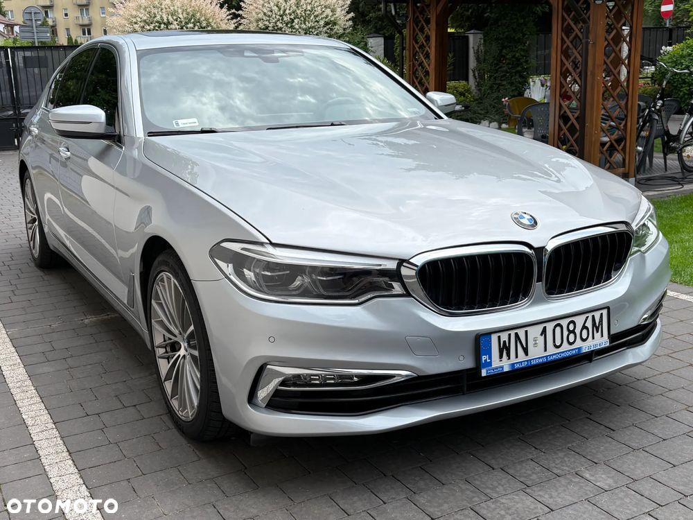 BMW Seria 5 540i Luxury Line - 3