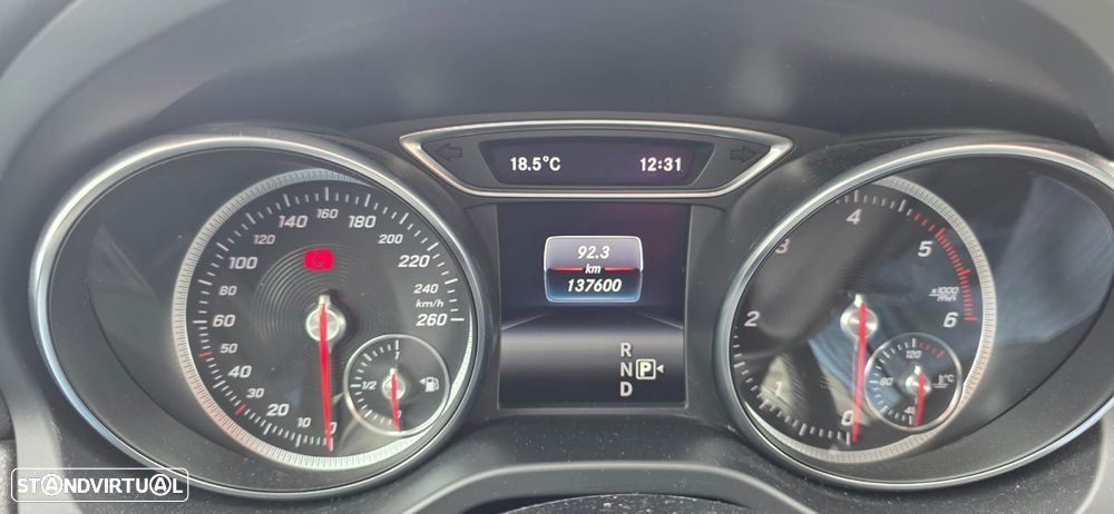 Mercedes-Benz GLA 200 - 8