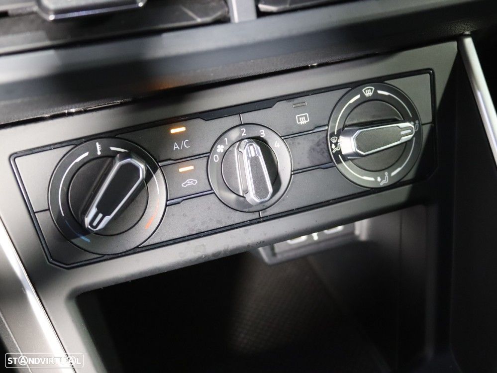 VW Taigo 1.0 TSI Life DSG - 21