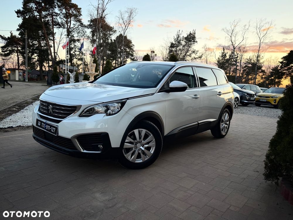 Peugeot 5008 - 8