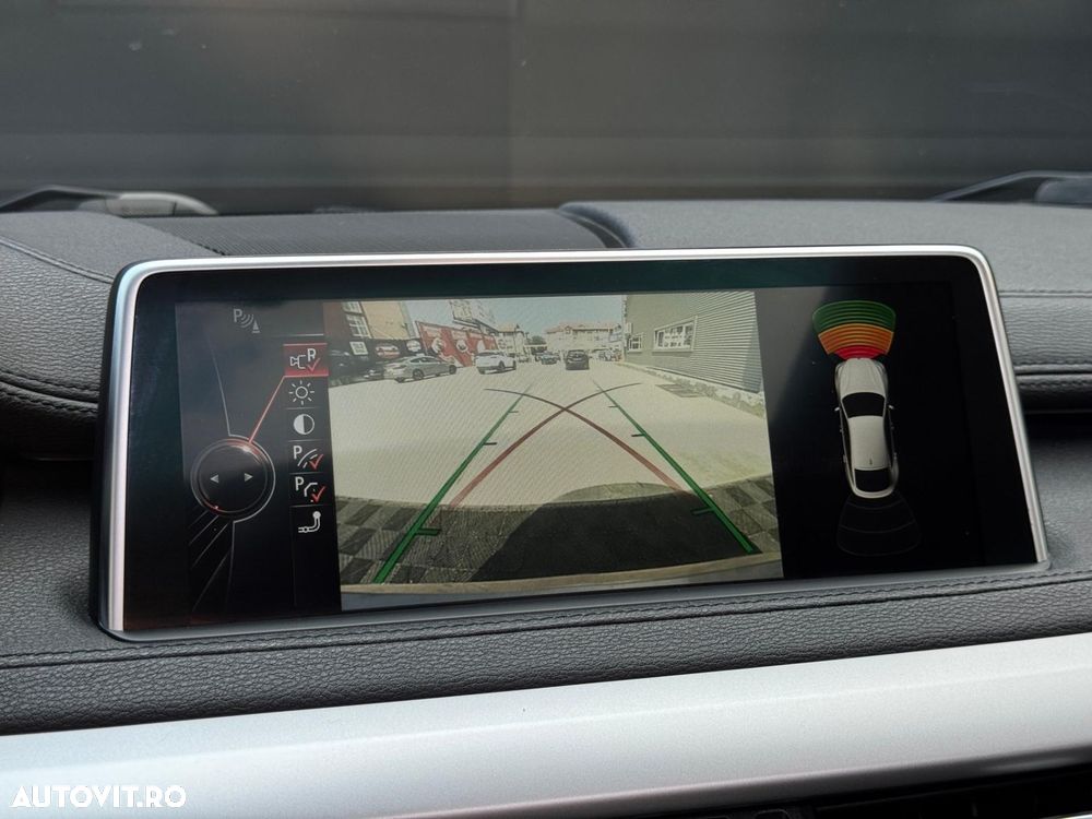 BMW X6 xDrive30d - 23