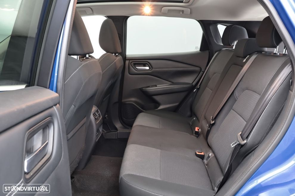 Nissan Qashqai 1.3 DIG-T N-Connecta Xtronic - 27