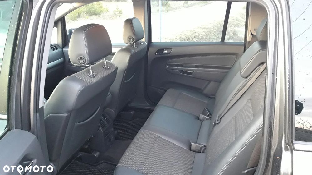 Opel Zafira 1.7 CDTI Cosmo EU5 - 9