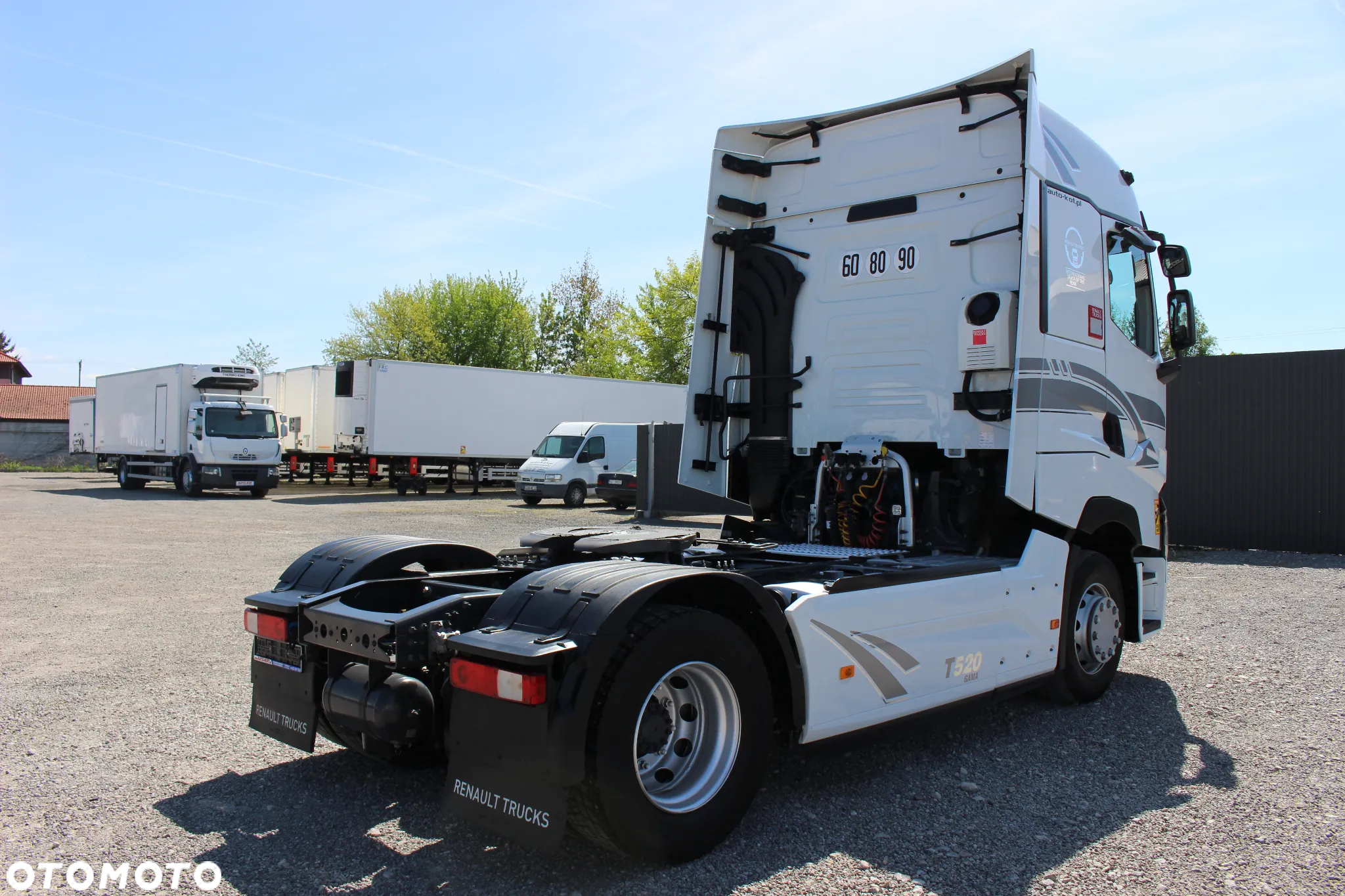 Renault T520 *13L* / KLIMA POSTOJOWA / HIGH CAB / 2 ZBIORNIKI /PEŁNY SPOILER /ACC / BL.MOSTU / Euro 6 /**SERWIS FR**/ STAN IDEALNY / - 15