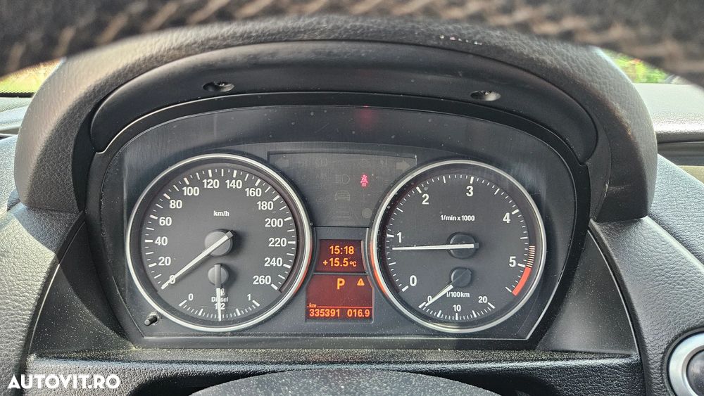 BMW X1 xDrive18d Aut. Sport Line - 12