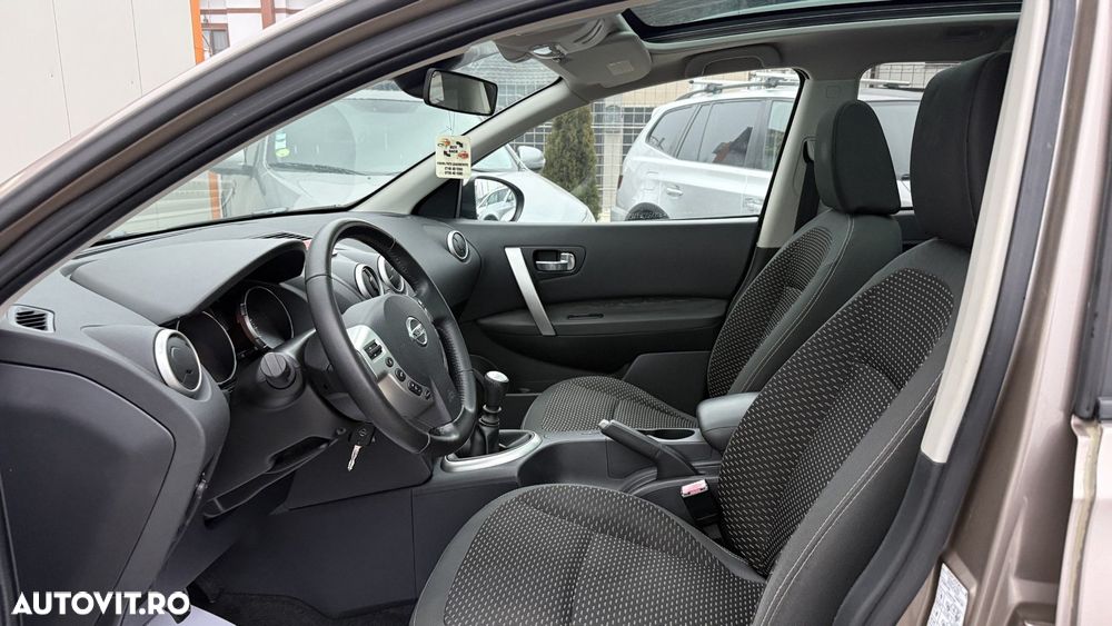 Nissan Qashqai - 12