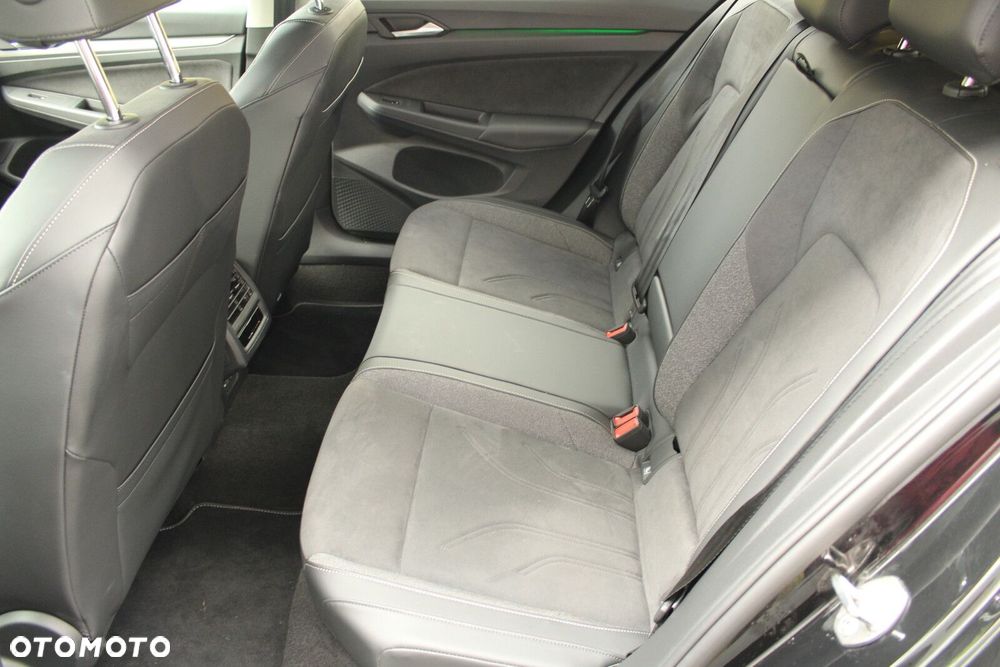 Volkswagen Golf - 13