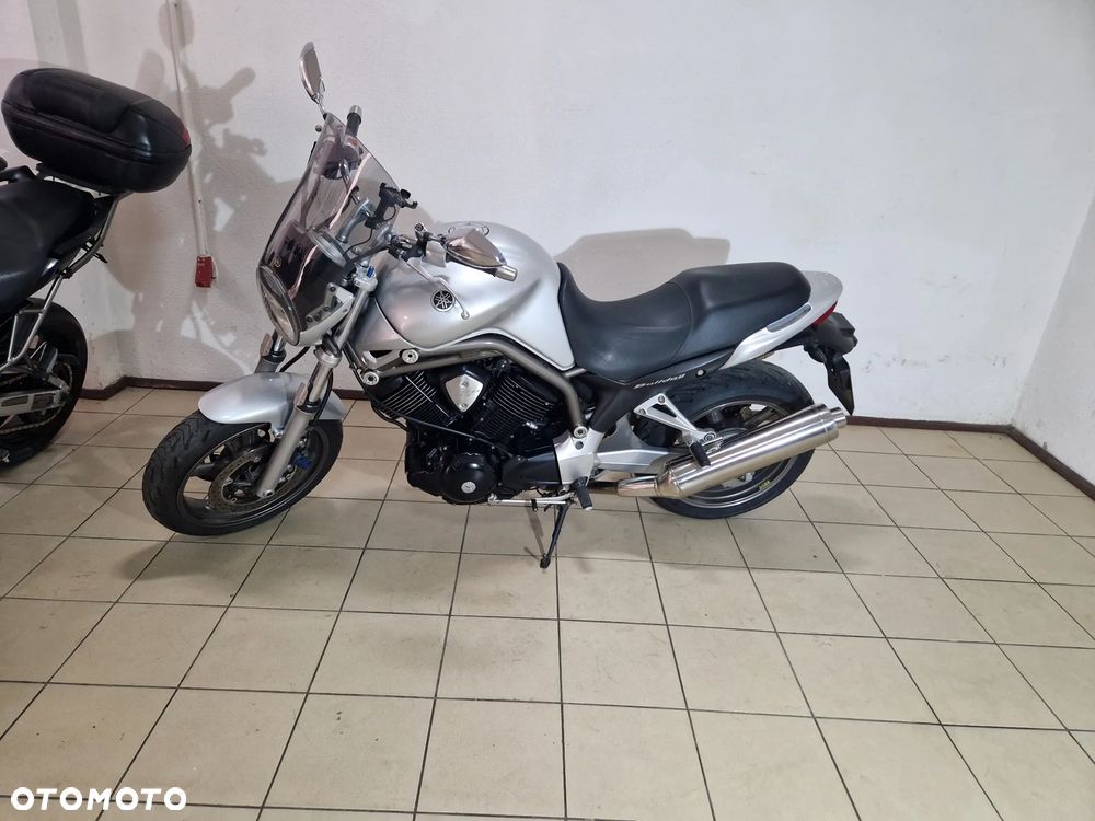 Yamaha BT - 1