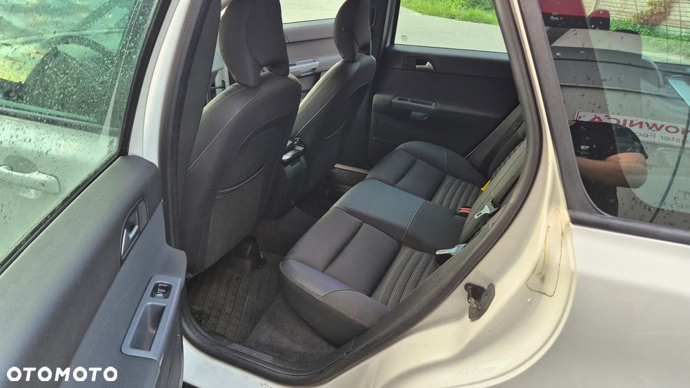 Volvo V50 1.6D DPF Kinetic - 11
