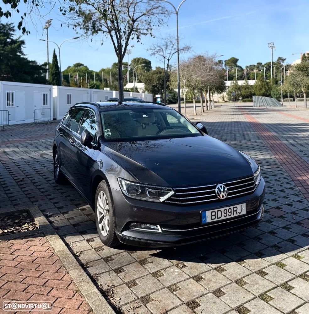 VW Passat Variant 1.6 TDI Confortline DSG - 1