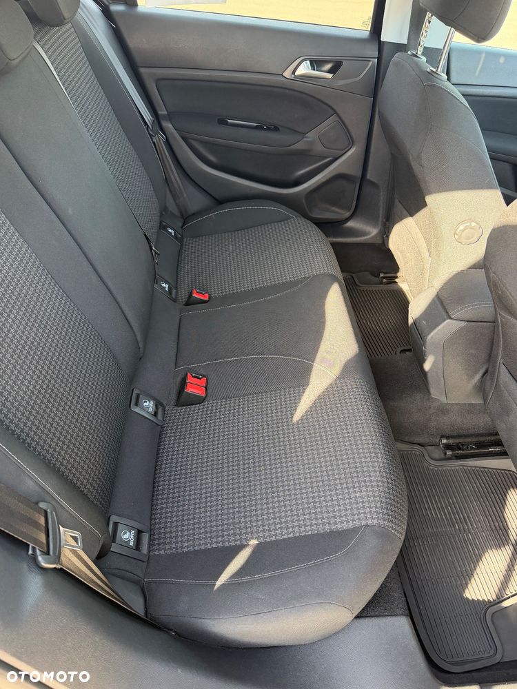 Peugeot 308 1.5 BlueHDi Active S&S EAT6 - 11