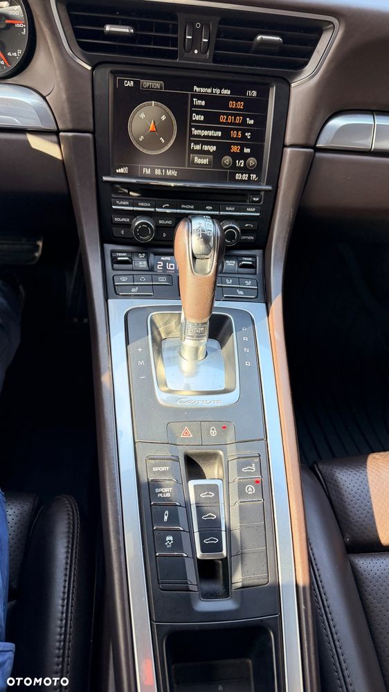 Porsche 911 Carrera S PDK - 18