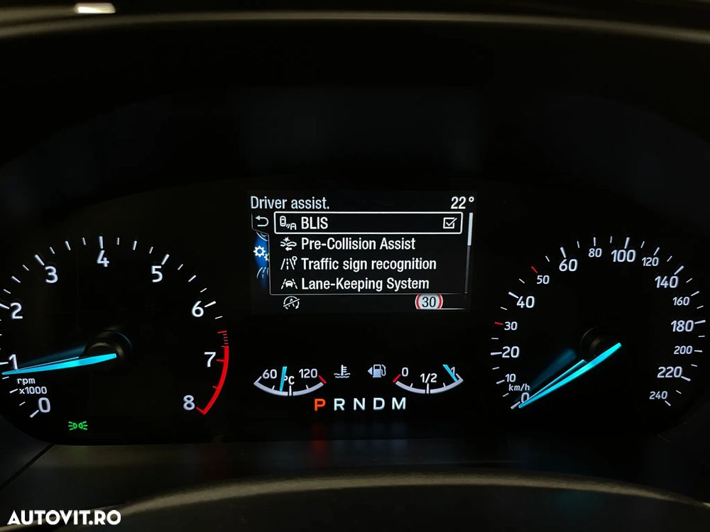 Ford Focus 1.5 EcoBoost ST-Line - 21
