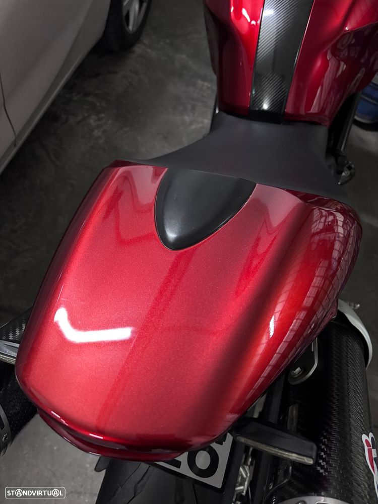 Ducati Monster 696 - 4