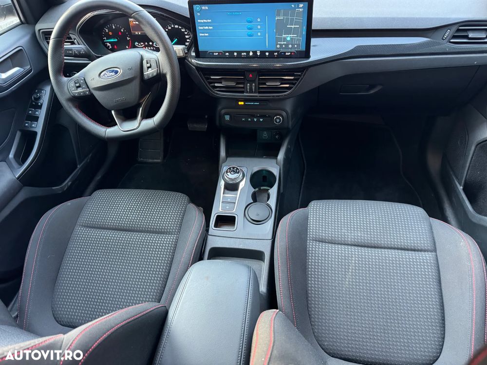 FORD Focus 2025 — imagine 15