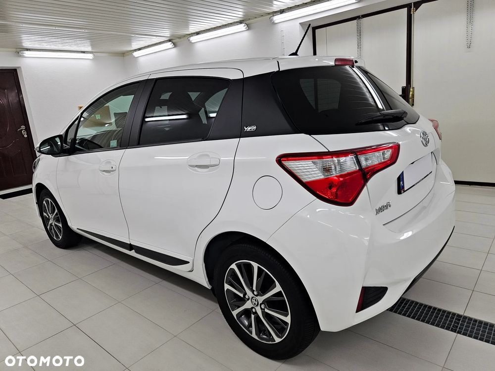 Toyota Yaris 1.5 Premium - 12
