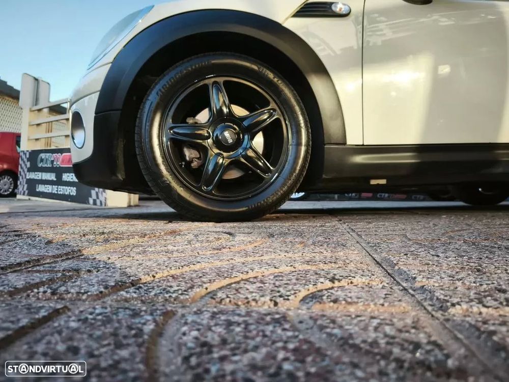MINI 3 Portas Cooper D - 13