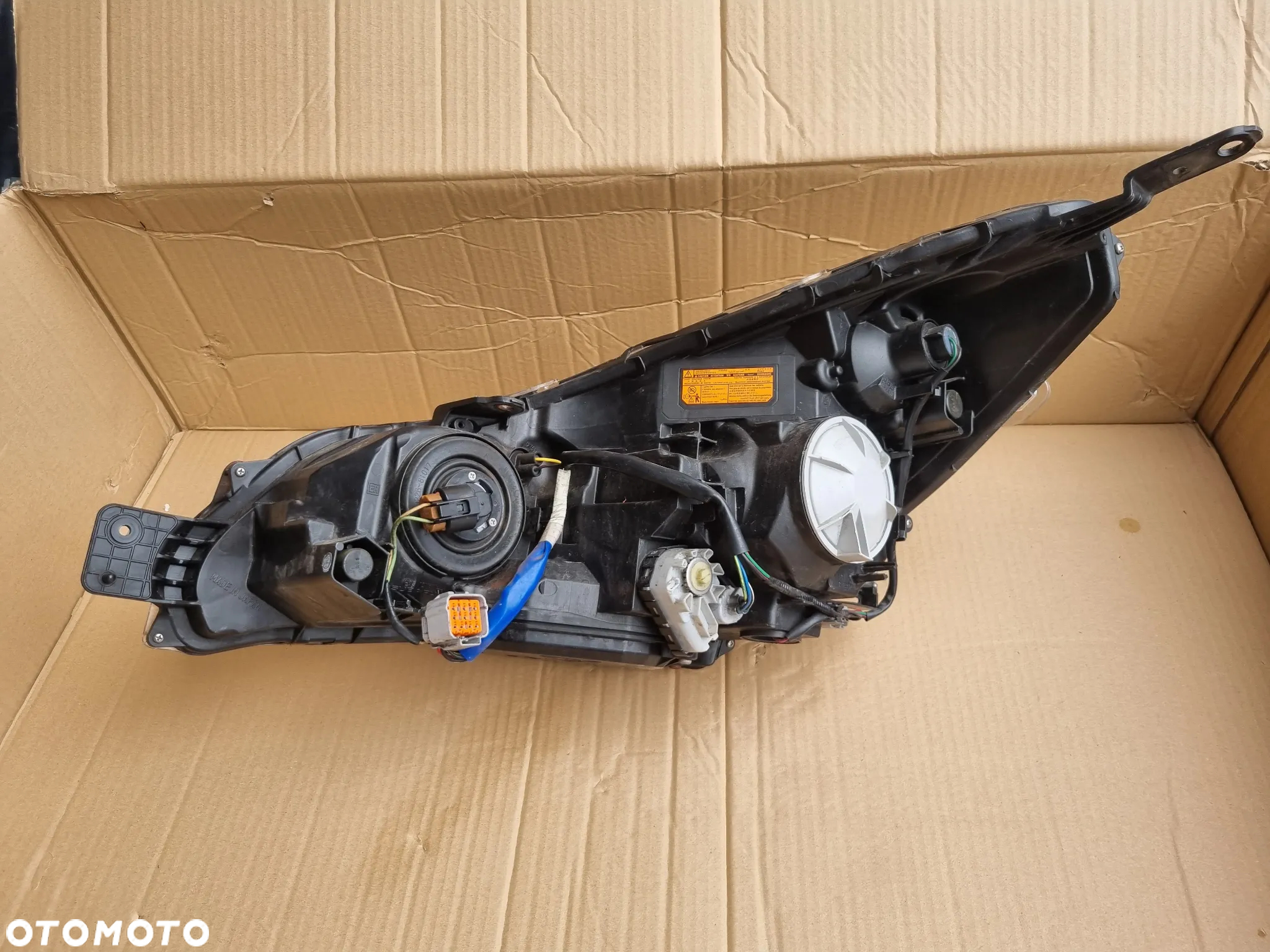 Subaru Legacy Outback Lift Lampa prawa Reflektor Xenon - 3